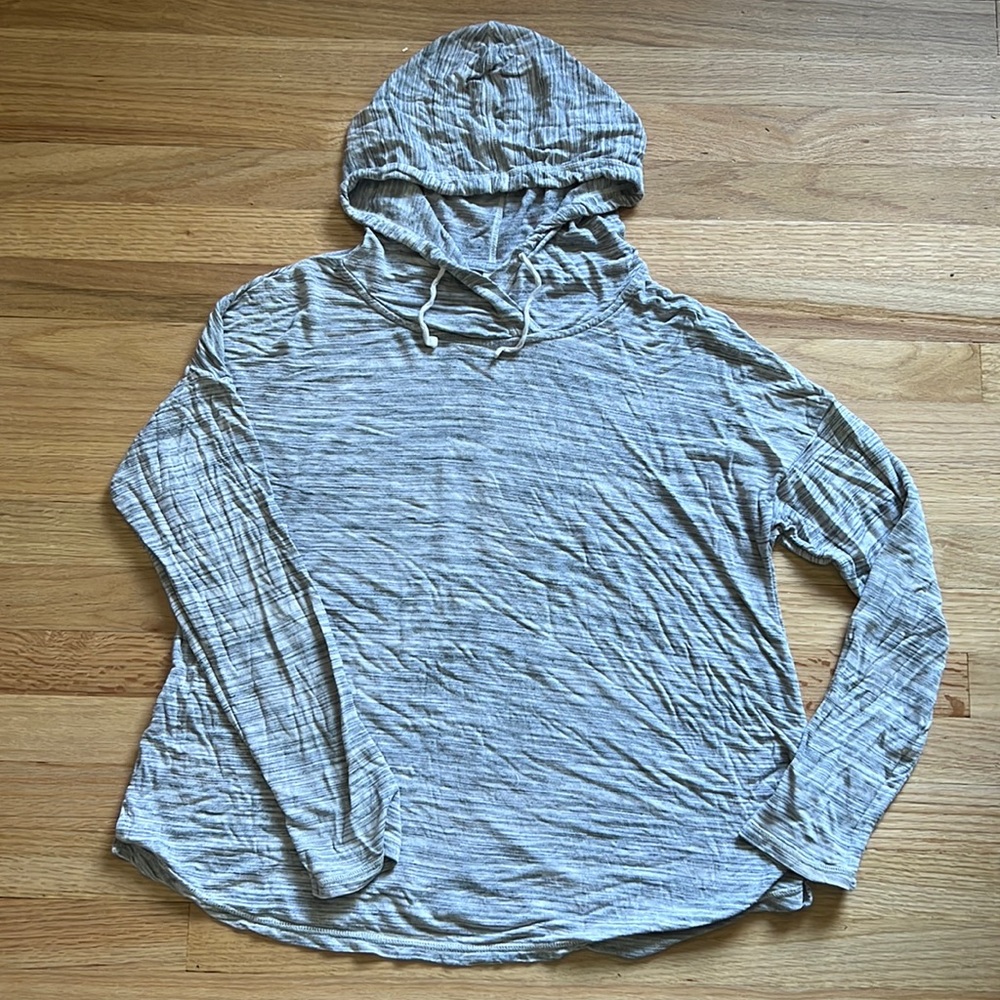 Gillian and O’Malley Light weight heather grey hoodie